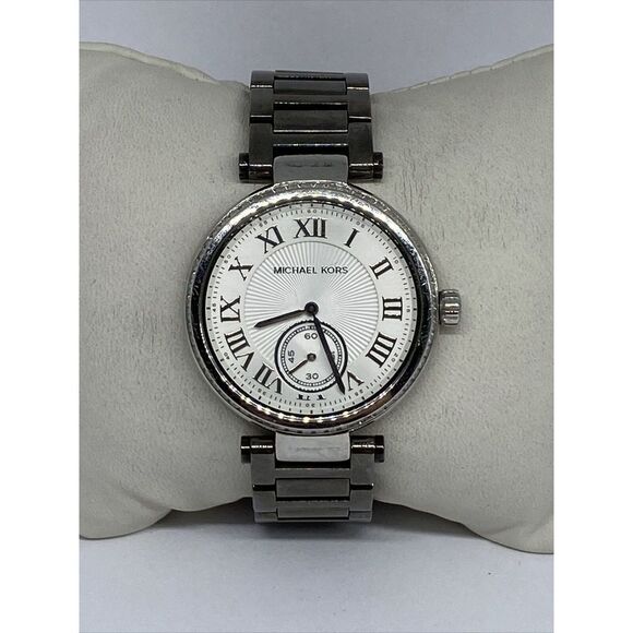 Michael Kors MK5866 Women Silver Stainless Steel Analog Dial Quartz Watch BQ609 - Picture 1 of 12